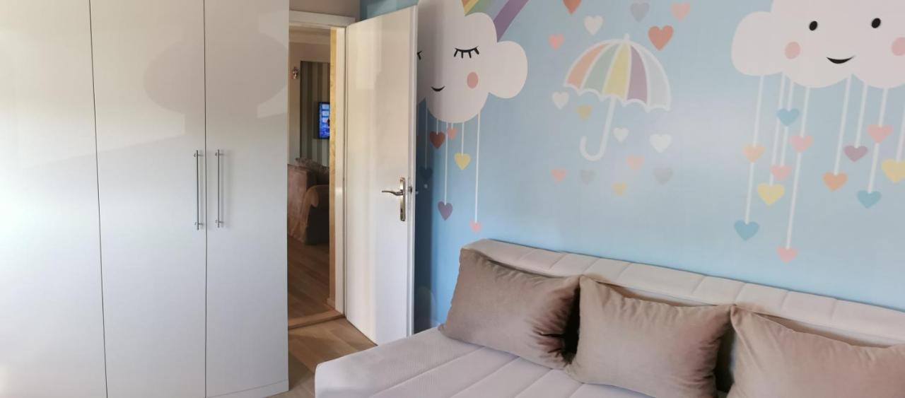 Lux Apartman Lena Belgrad Exterior foto